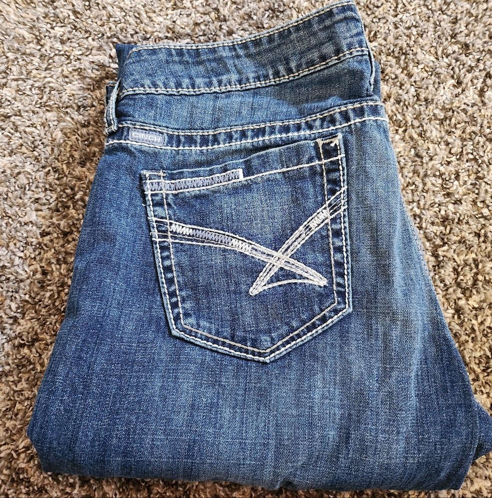 Cinch Women's Blue Jeans
